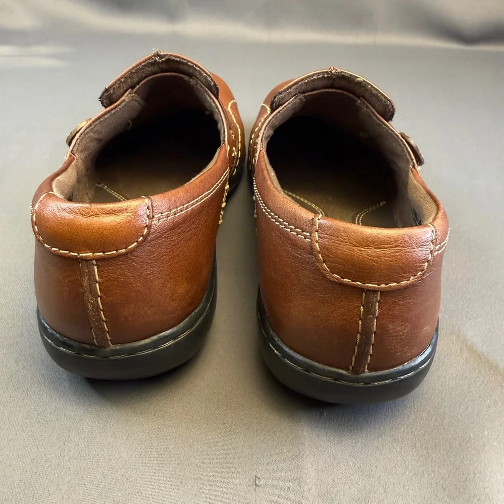 Clarks Brown Leather Slip On Loafers Button Detail Contrast Stitch 35063 Mens 8M